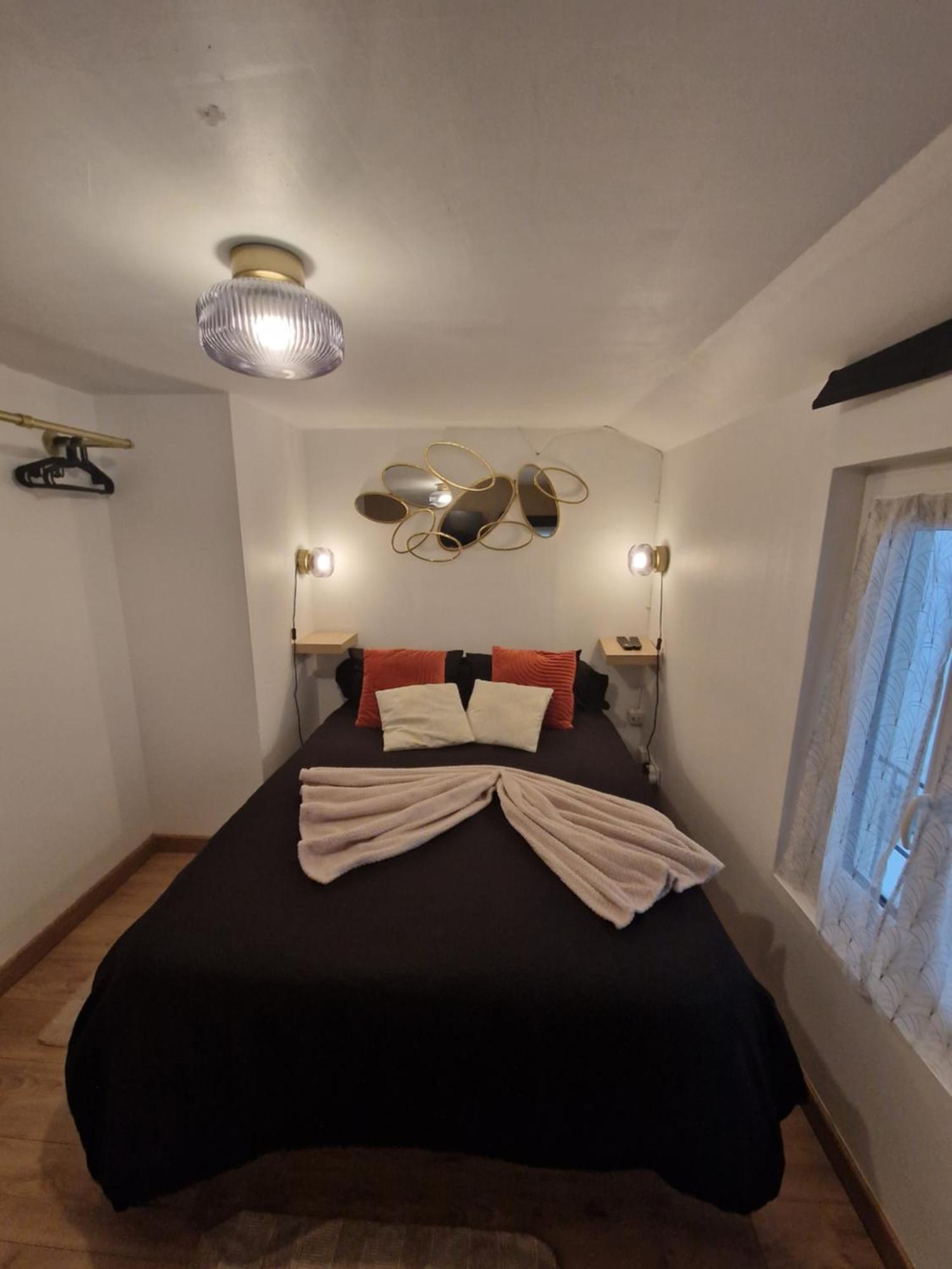 Apartamento Le Petit Triplex Des Carmelites -Coeur Historique Ruan Exterior foto