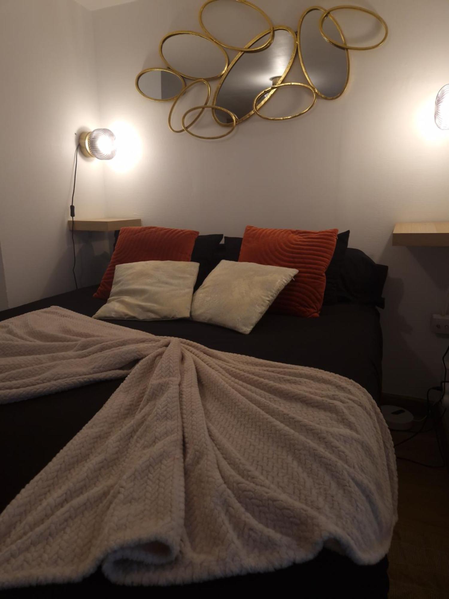 Apartamento Le Petit Triplex Des Carmelites -Coeur Historique Ruan Exterior foto
